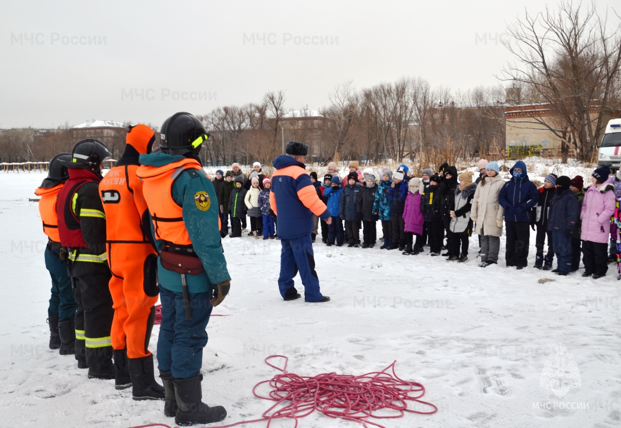 Первый лед – не место для шалостей! - Новости - Главное управление МЧС  России по Челябинской области